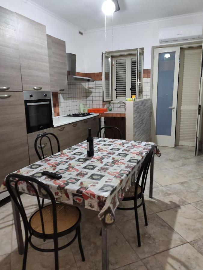 Casa Vacanza Villa Teresa Dix Торе Лапило Екстериор снимка